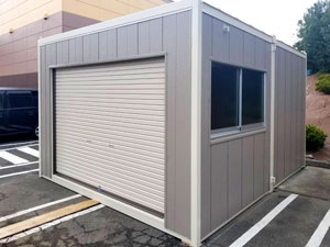 2坪倉庫 シャッター付き
